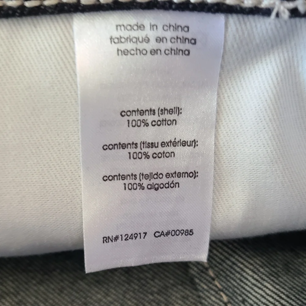 WeWoreWhat Indigo Jean Cuff Shorts NWT - Picture 6 of 7